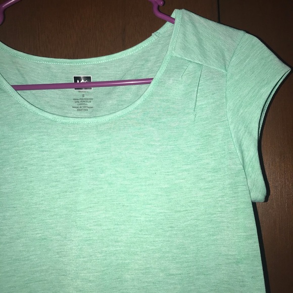 REI Green Activewear Shirt - Picture 3 of 6